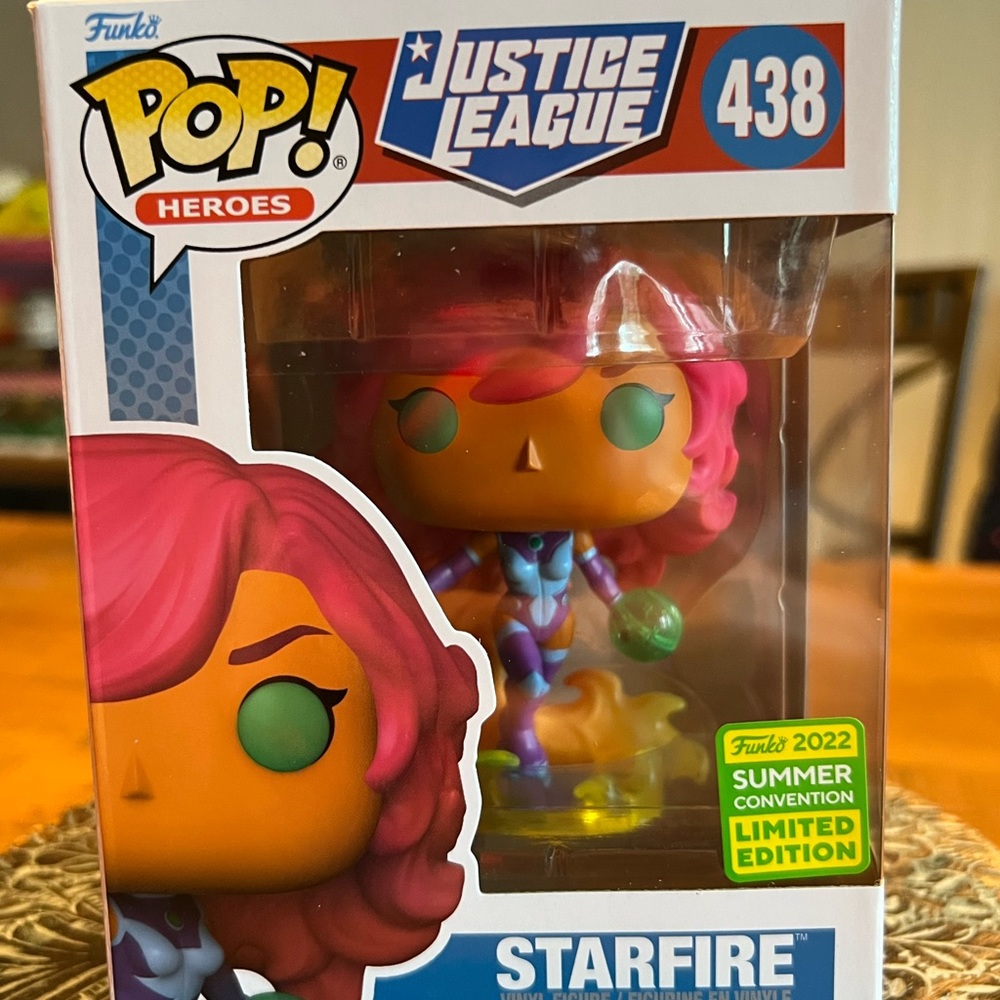 Starfire 2022 SDCC funko pop